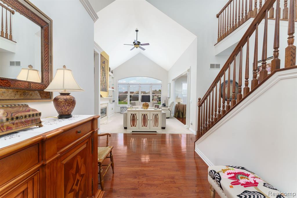 10769 CLIFFVIEW Drive, South Lyon, MI 48178 — Photo 6