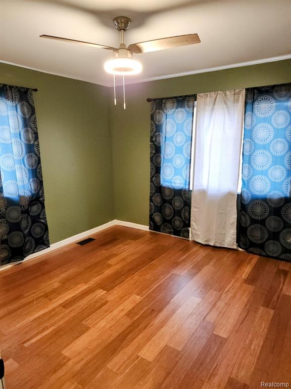 4010 RED ARROW Road, Flint, MI 48507 — Photo 9