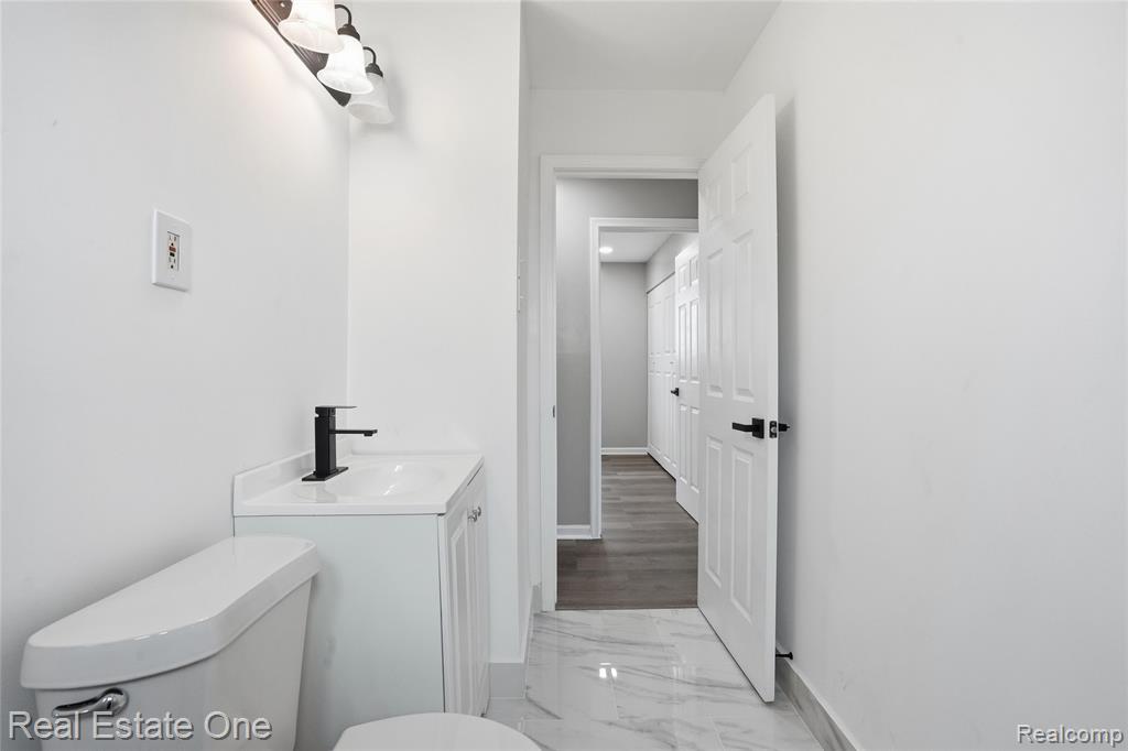 5416 JACKSON Street, Dearborn Heights, MI 48125 — Photo 16