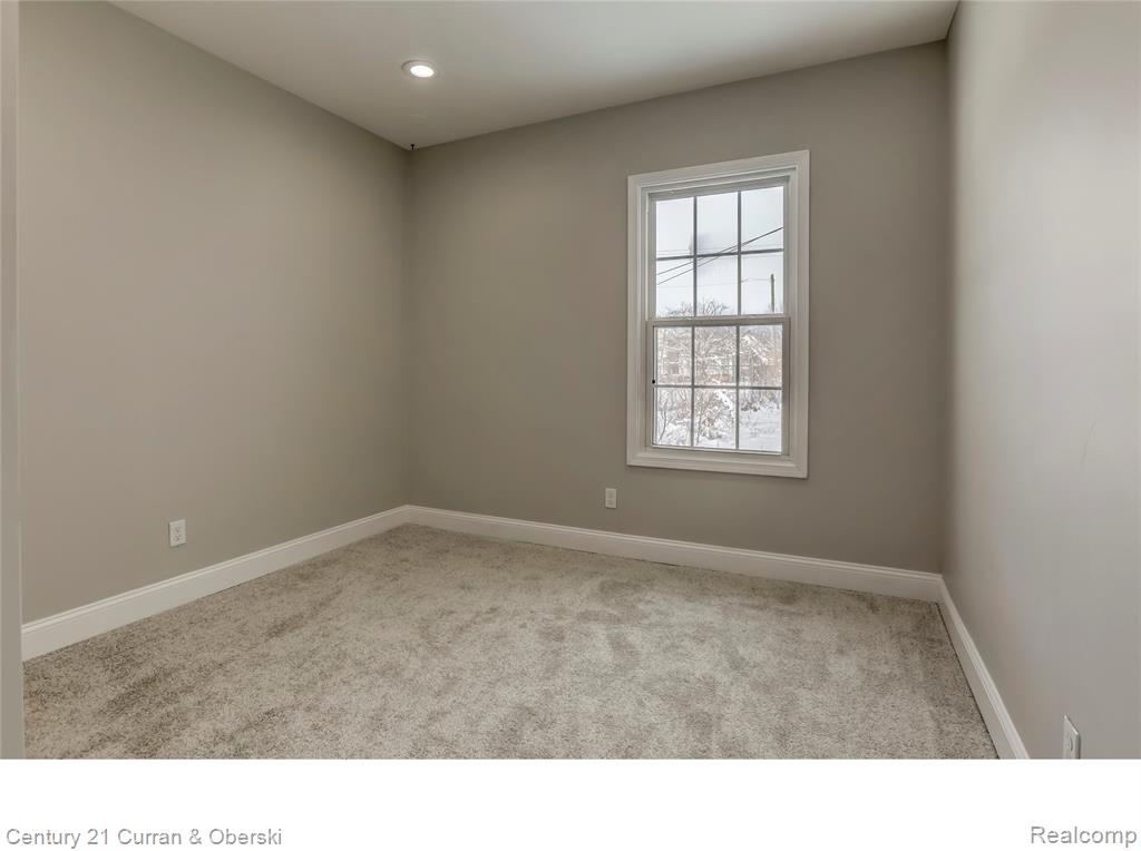 641 Josephine Street, Detroit, MI 48202 — Photo 9