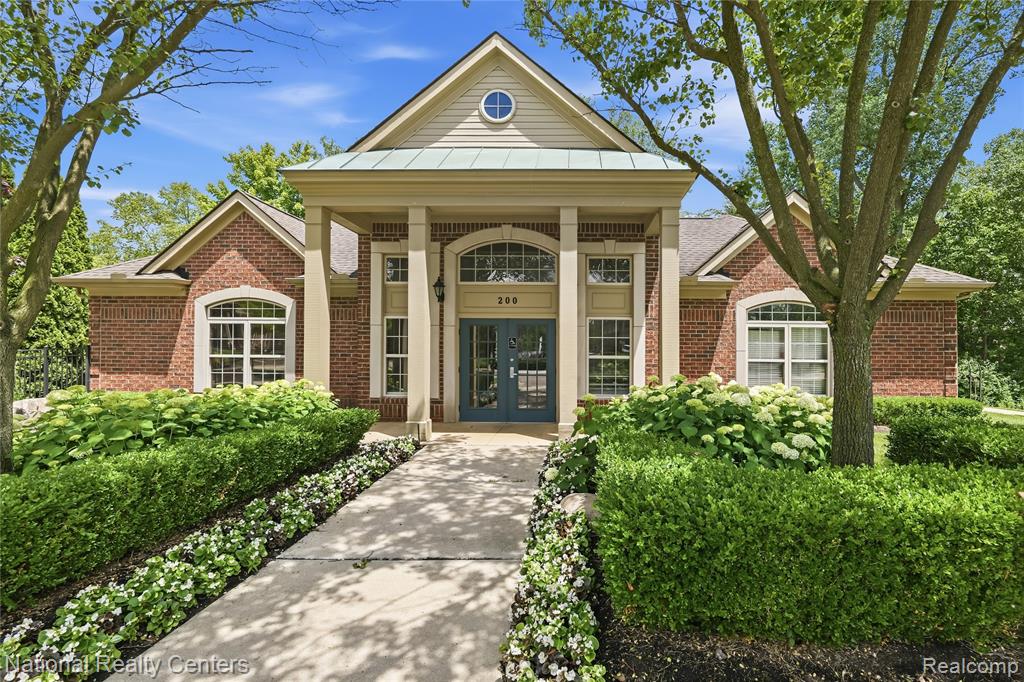 128 Sandy Lane, Walled Lake, MI 48390 — Photo 21