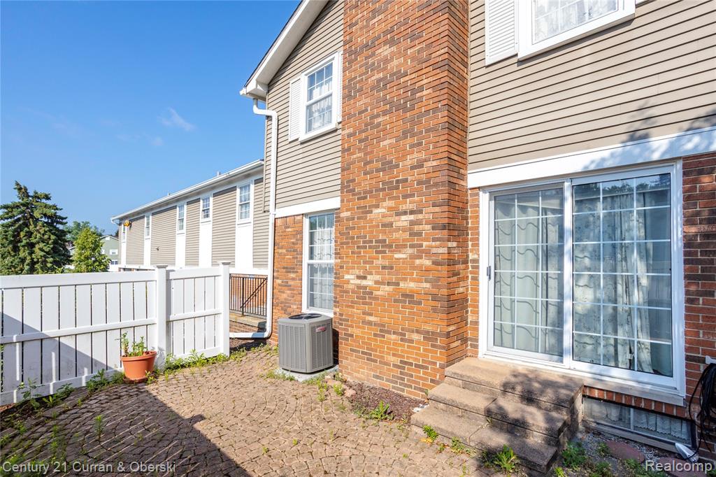 20918 W Glen Haven Circle, Novi, MI 48167 — Photo 35