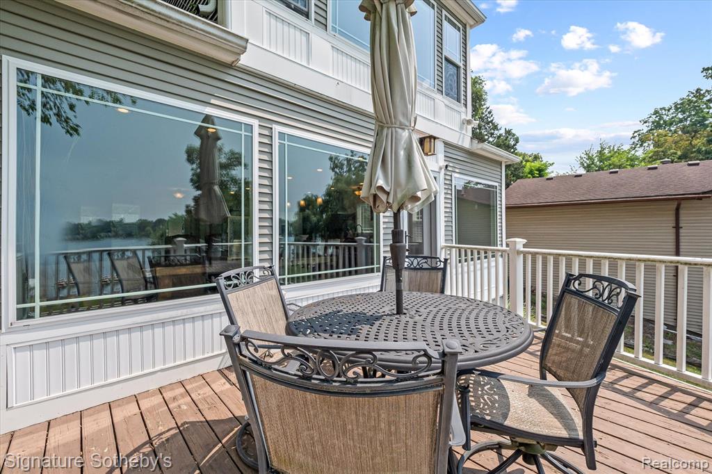 415 HILLWOOD, White Lake, MI 48383 — Photo 28
