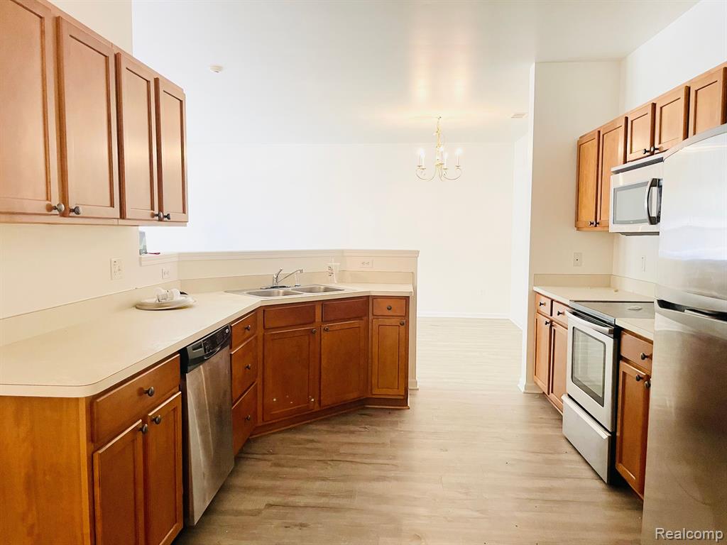 47535 PEMBROKE Drive, Canton, MI 48188 — Photo 3