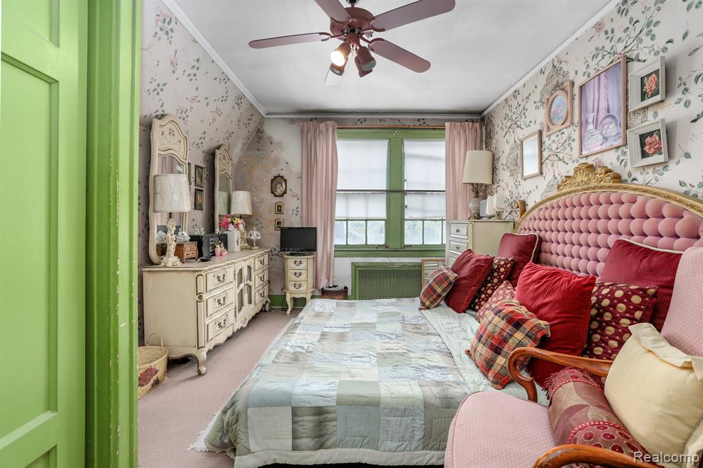 8691 E OUTER Drive, Detroit, MI 48213 — Photo 24