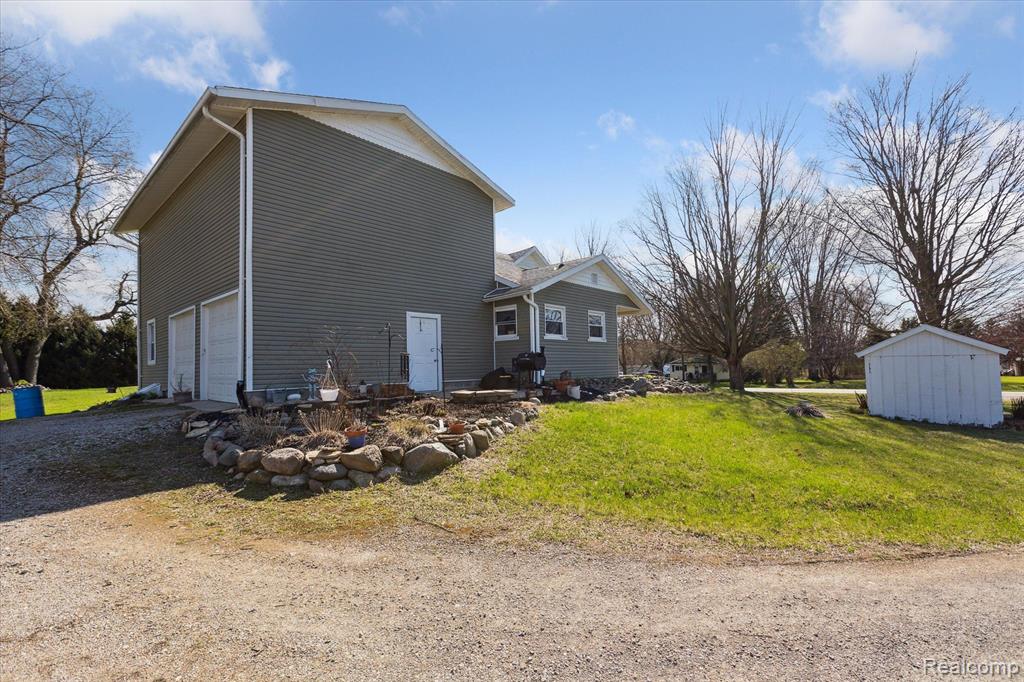 8023 Bray Road, Vassar, MI 48768 — Photo 33