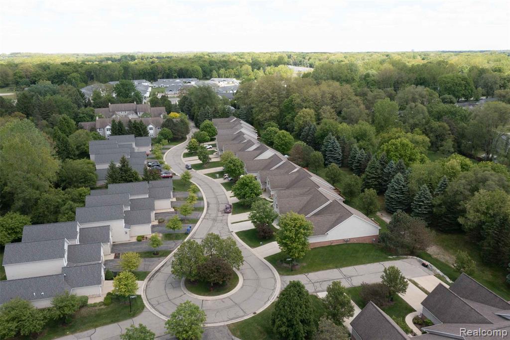 5058 Clintonville Pines Drive, Clarkston, MI — Photo 34