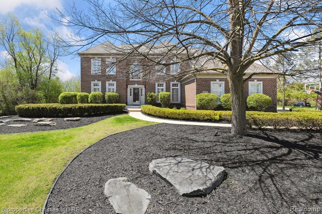 45933 TOURNAMENT Drive, Northville, MI 48168 — Photo 3