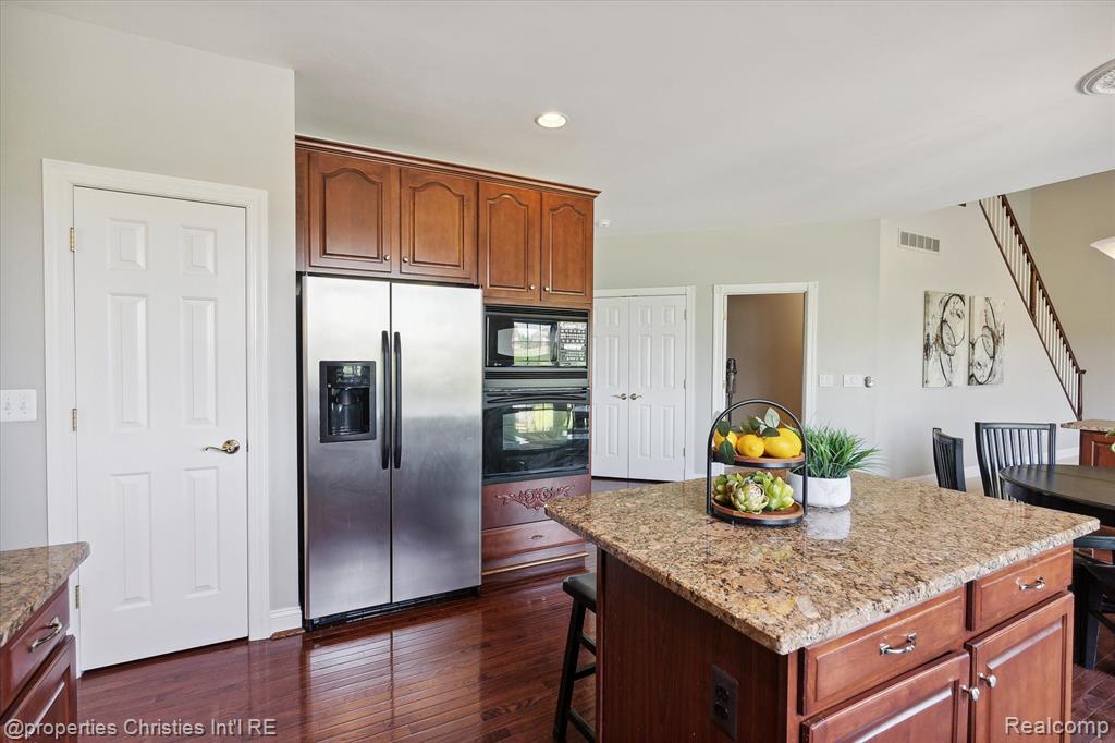 46340 PINEHURST Drive, Northville, MI 48168 — Photo 46