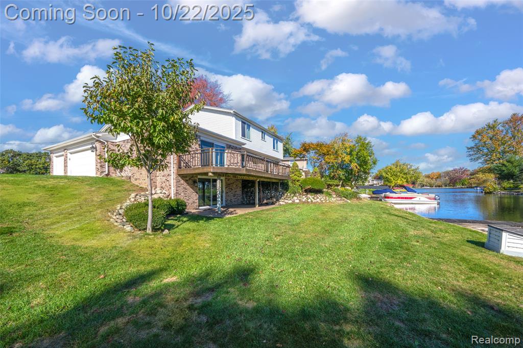 3996 Araby Court, Highland, MI 48356 — Photo 10