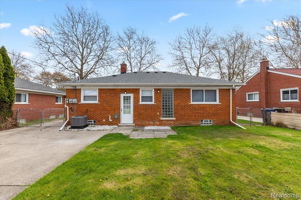 9159 NATHALINE, Redford, MI 48239 — Photo 21