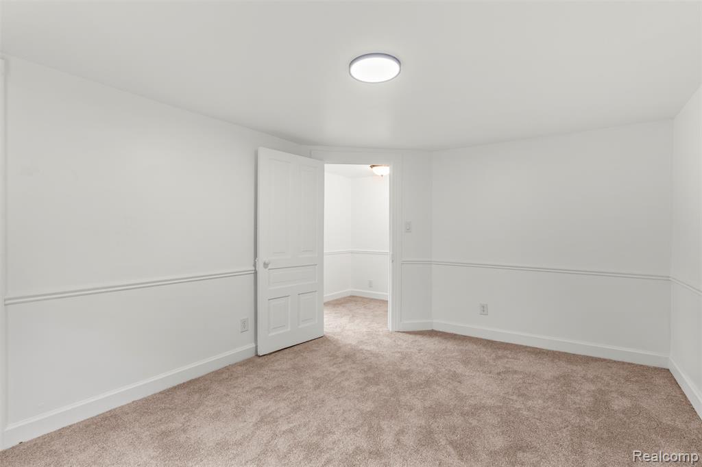 190 Riverside Drive, Mount Clemens, MI 48043 — Photo 17