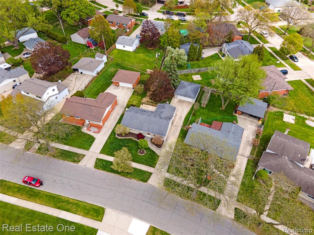 1668 Castleton Drive, Troy, MI 48083 — Photo 7
