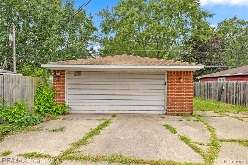 6924 Fellrath Street, Taylor, MI 48180 — Photo 25