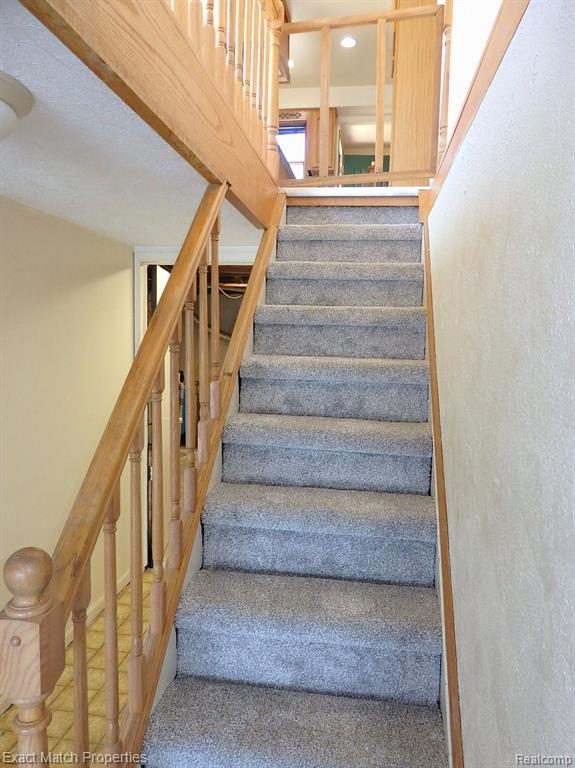 925 MALLOCK Road, White Lake, MI — Photo 52