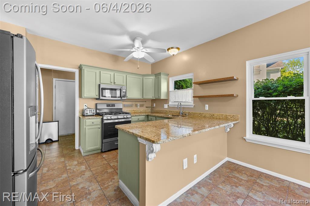 8559 Barrington Drive, Ypsilanti, MI 48198 — Photo 15
