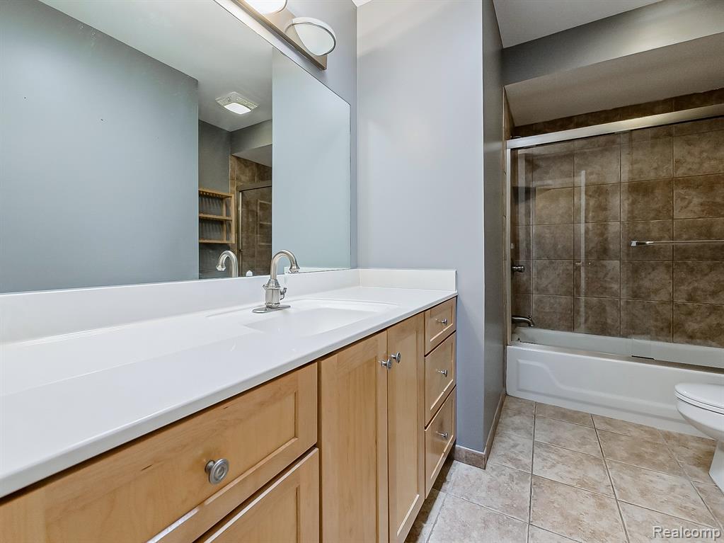 878 River Bend Drive, Rochester Hills, MI 48307 — Photo 23