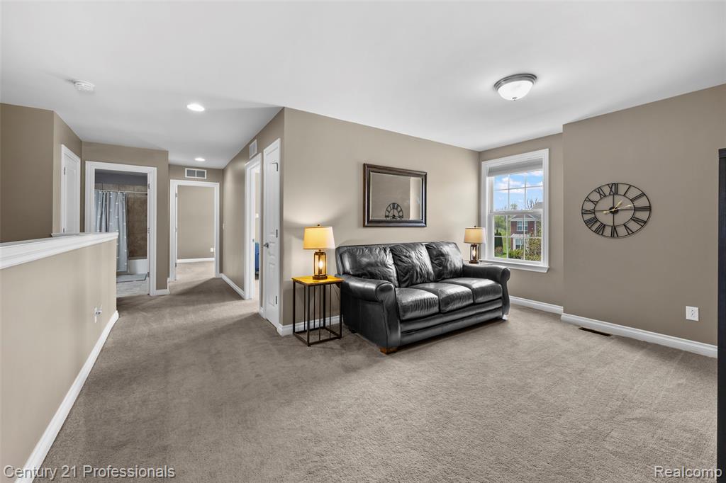 2083 Findley Circle, Lake Orion, MI — Photo 27