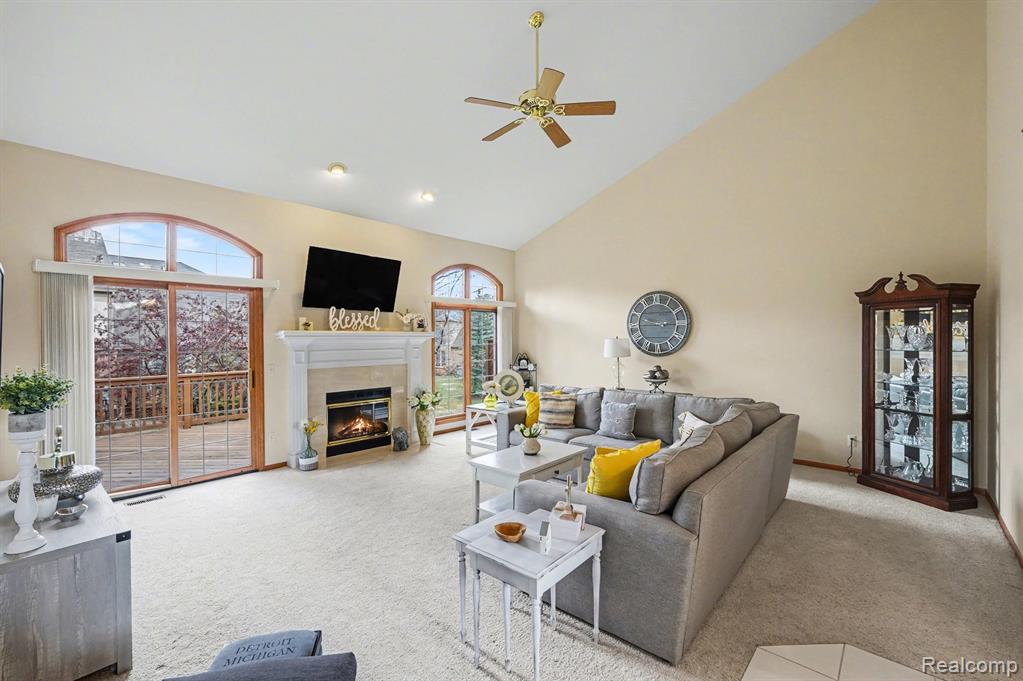 54568 Marissa Court, Utica, MI 48316 — Photo 12