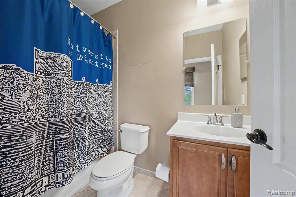 7286 Brentwood Court, Ypsilanti, MI 48198 — Photo 57
