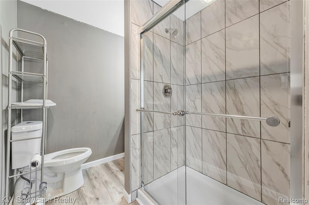29230 Greening Street, Farmington, MI 48334 — Photo 8