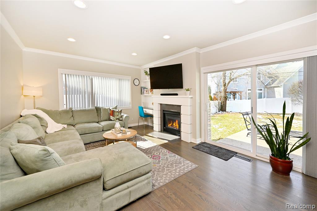 862 S Glenhurst Drive, Birmingham, MI 48009 — Photo 15