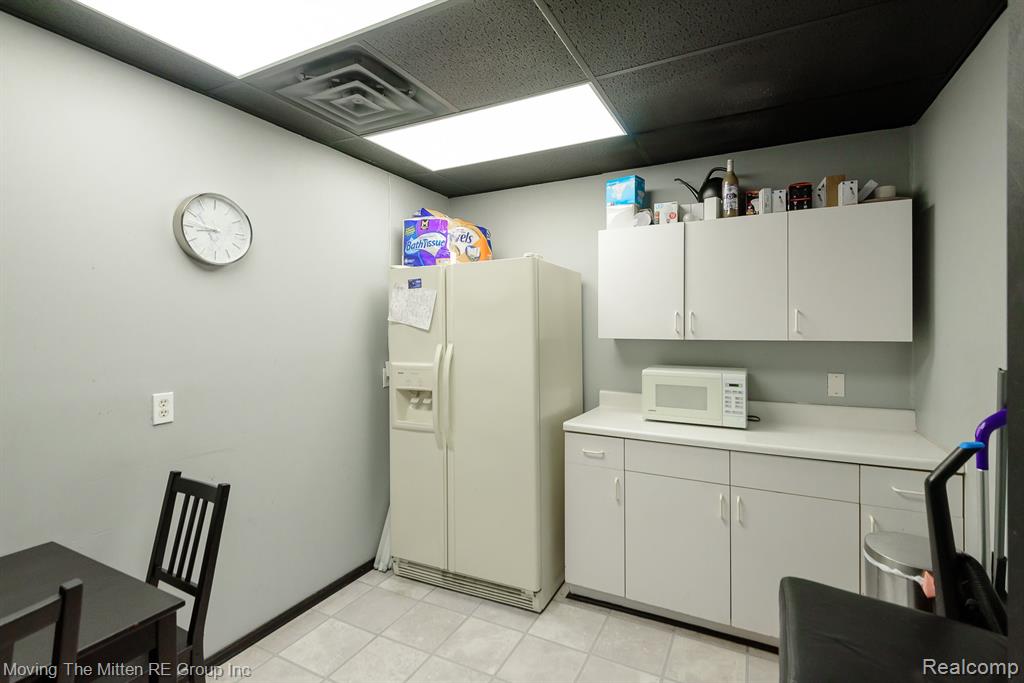 573 E Huron River Drive, Belleville, MI 48111 — Photo 39