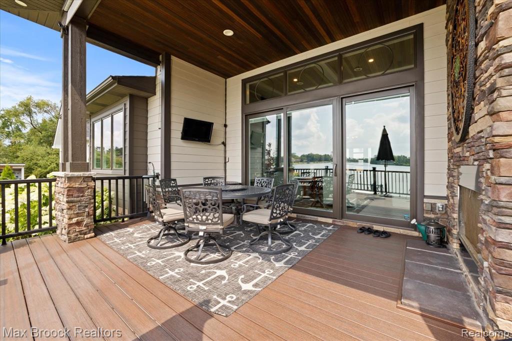 8184 Woodland Shore Drive, Brighton, MI 48114 — Photo 42
