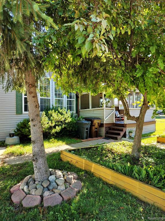 54 RIVERVIEW Drive, Erie, MI — Photo 10