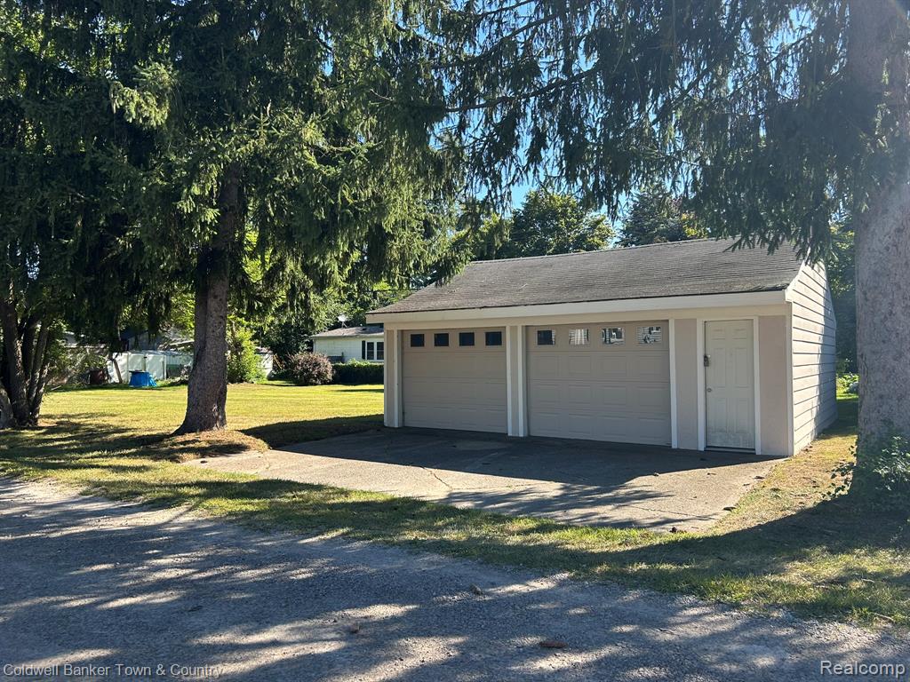 9150 Butternut Road, Whitmore Lake, MI 48189 — Photo 4