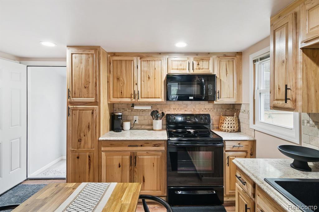2210 Lakeview Drive, Brooklyn, MI 49230 — Photo 14