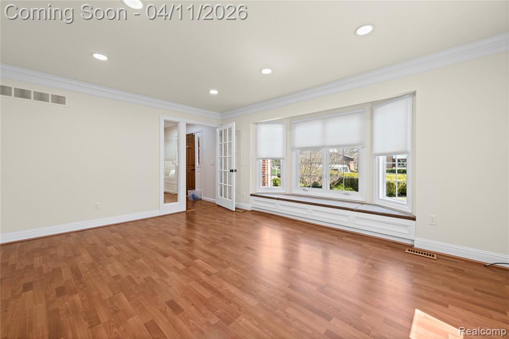 5325 Allison Drive, Troy, MI 48085 — Photo 9