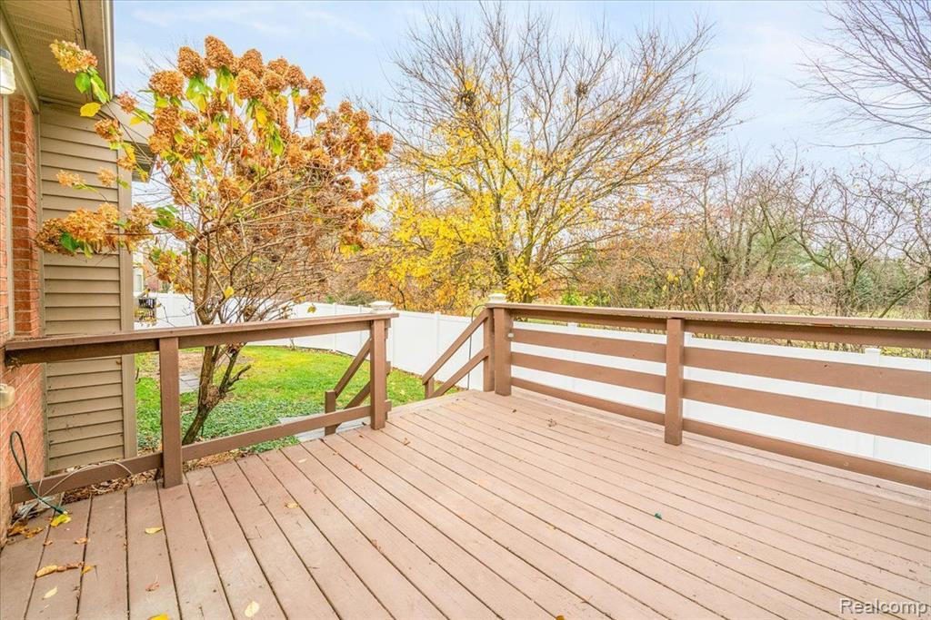 12391 SPENCER Lane, Carleton, MI 48117 — Photo 4