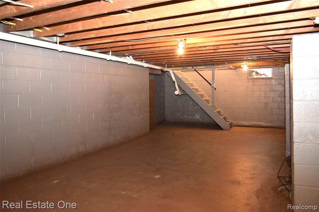 825 Ferley Street, Lansing, MI 48911 — Photo 31