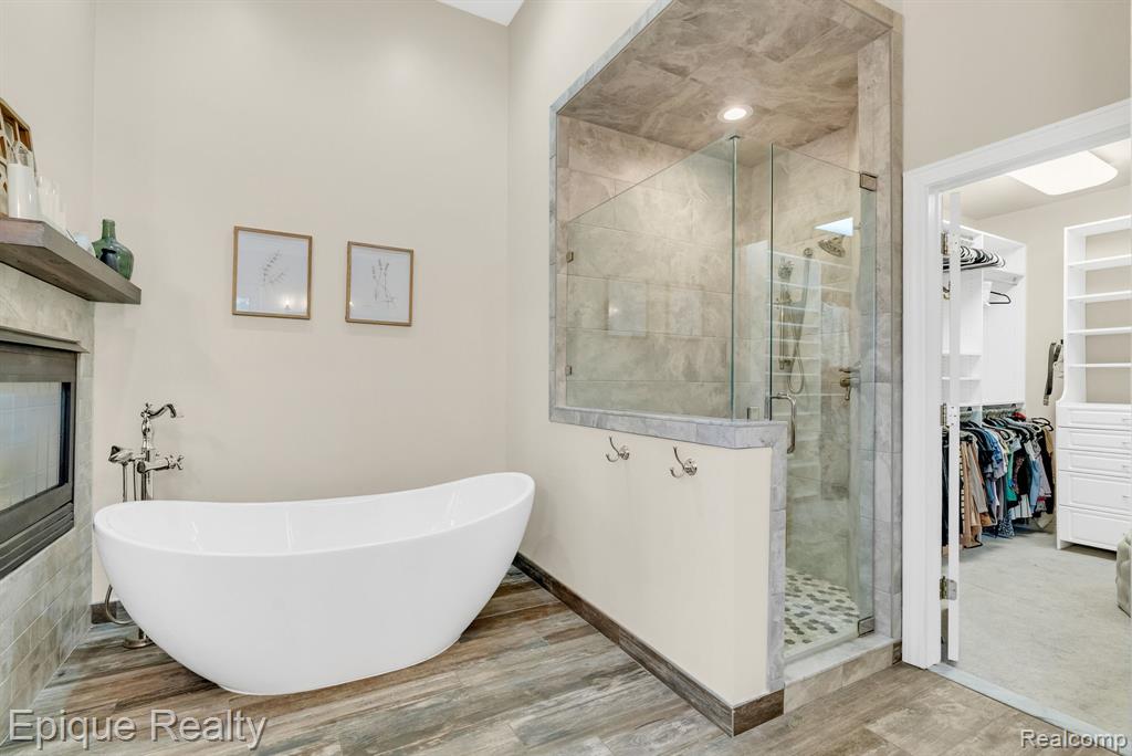 9155 Kelly Lake Drive, Clarkston, MI 48348 — Photo 41