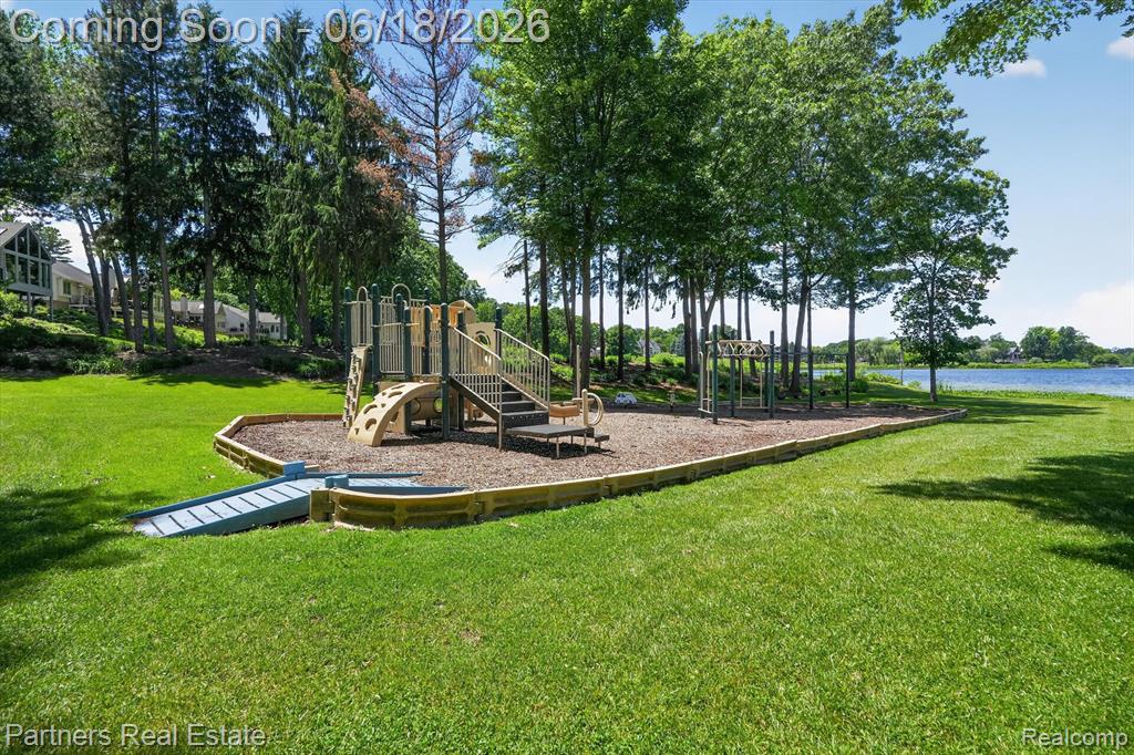 4632 Villa France Drive N, Brighton, MI 48116 — Photo 50