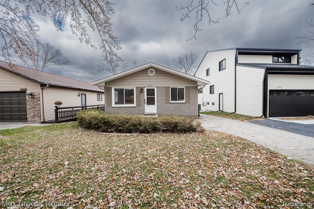 5528 SUNNYCREST Drive, West Bloomfield, MI 48323 — Photo 2