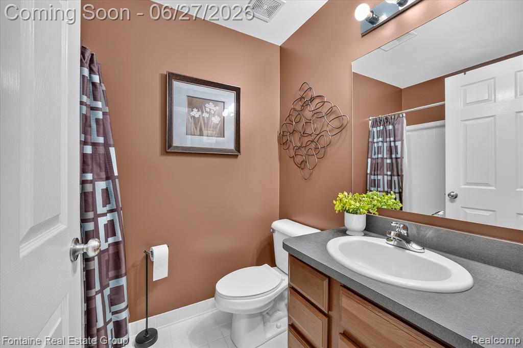 14203 Adri Circle, Walled Lake, MI 48390 — Photo 16