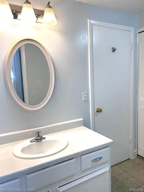 1840 BRENTWOOD Drive, Troy, MI 48098 — Photo 10