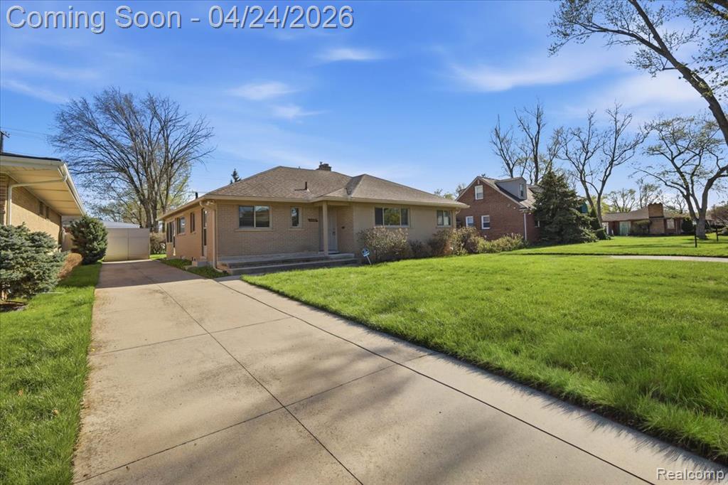 13111 Northfield Boulevard, Oak Park, MI 48237 — Photo 5