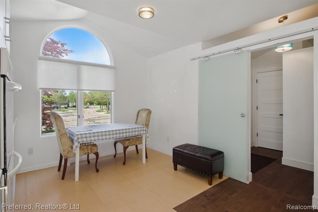 454 Woodland Drive, Saline, MI 48176 — Photo 9