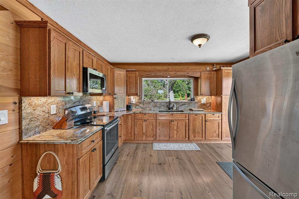 3658 Newburg Road, Bancroft, MI 48414 — Photo 15