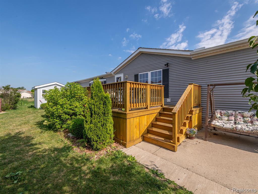 940 Tanner Landing, Monroe, MI 48161 — Photo 2
