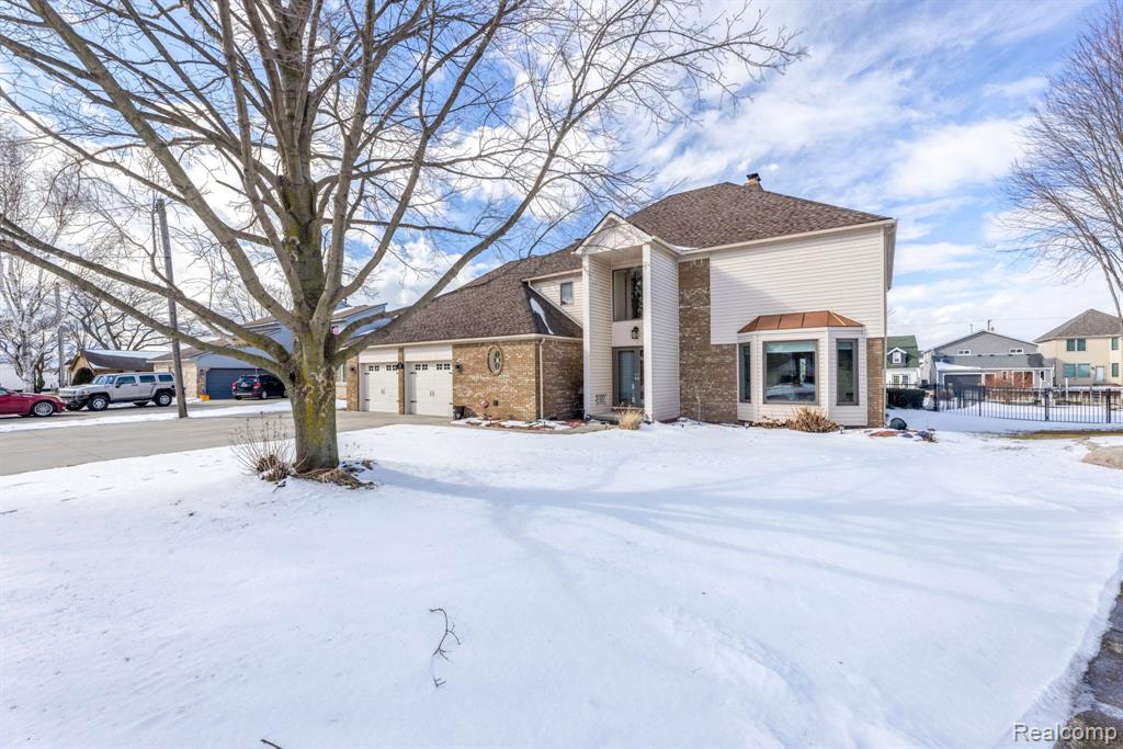 7374 FLAMINGO Street, Clay, MI 48001 — Photo 48
