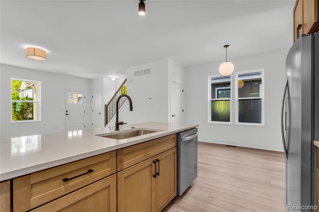 1746 Fischer Street, Detroit, MI 48214 — Photo 9