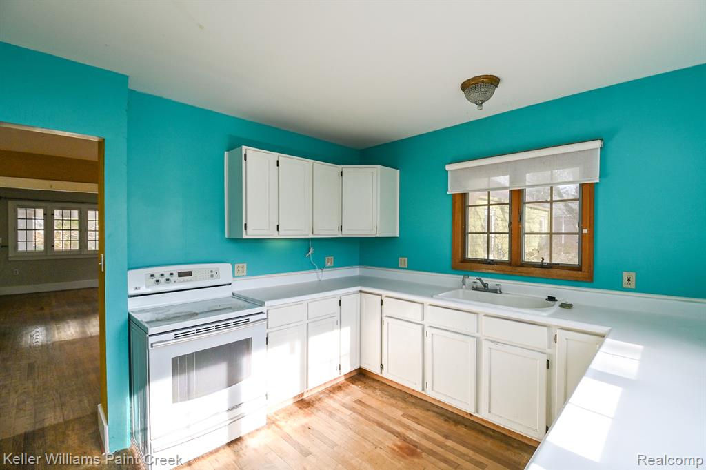 767 W DRAYTON Street, Ferndale, MI 48220 — Photo 11
