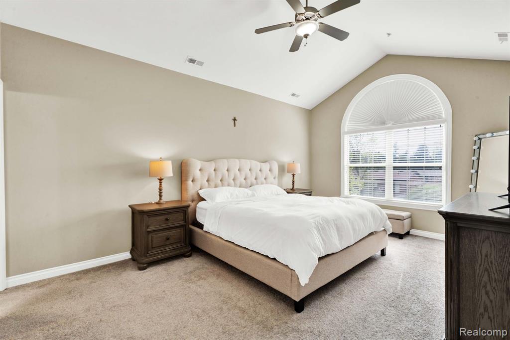 48888 Amanda Lane, Shelby Twp, MI 48317 — Photo 25