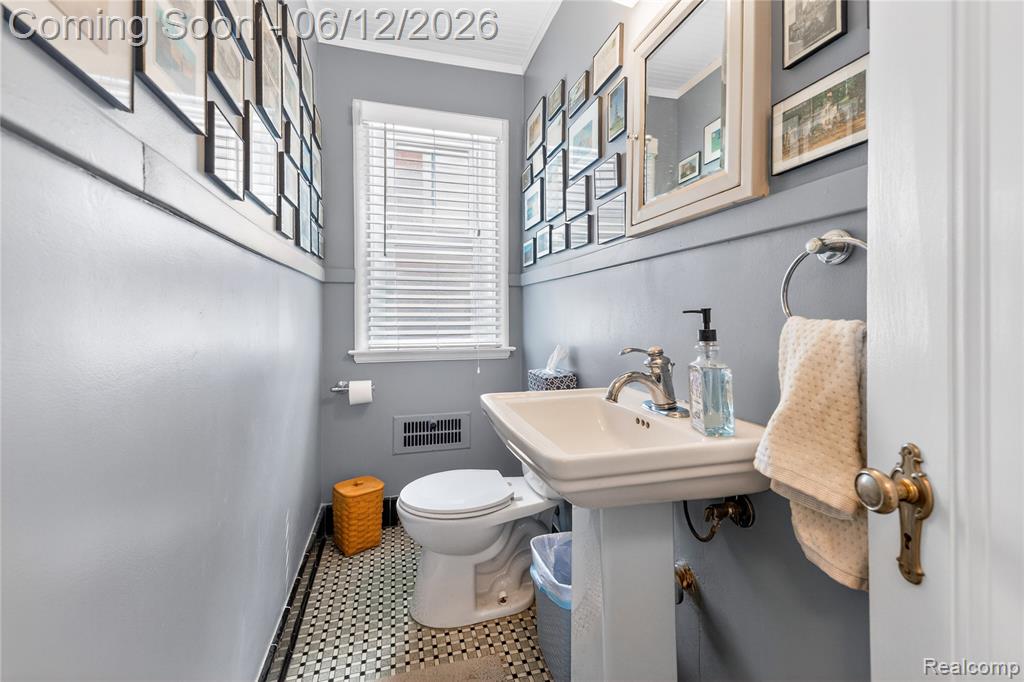 120 Superior Boulevard, Wyandotte, MI 48192 — Photo 20