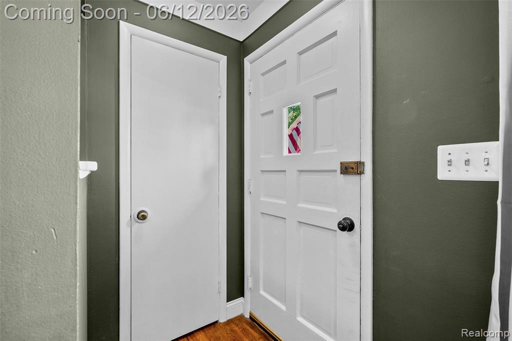 10467 W 11 Mile Road, Huntington Woods, MI — Photo 7