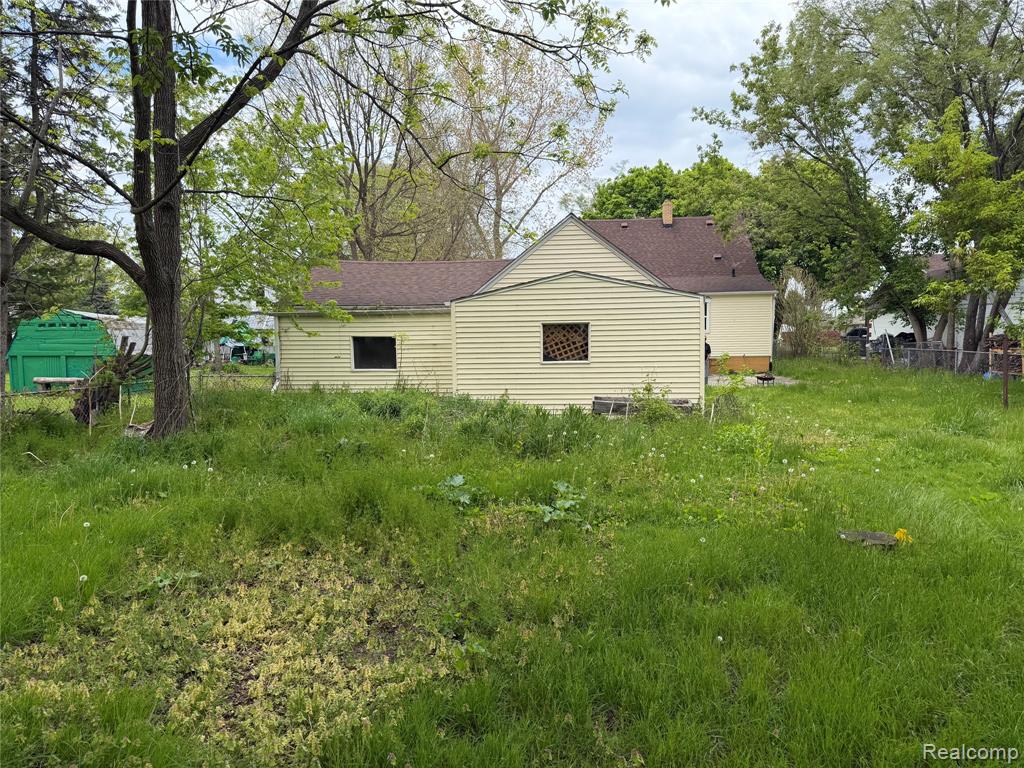 3992 Dallas Avenue, Warren, MI 48091 — Photo 2
